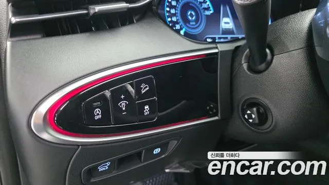 Genesis GV70 2021 thumb 2