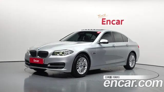 BMW 5 серии 2015 thumb 4