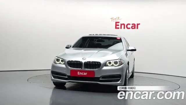 BMW 5 серии 2015 thumb 9