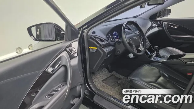 Hyundai Grandeur 2015 thumb 5