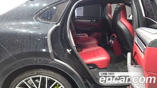 Porsche Cayenne 2023 thumb 6
