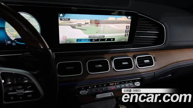Mercedes-Benz GLS 2021 thumb 9