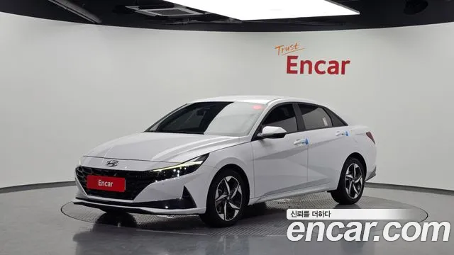 Hyundai Elantra 2022 thumb 4