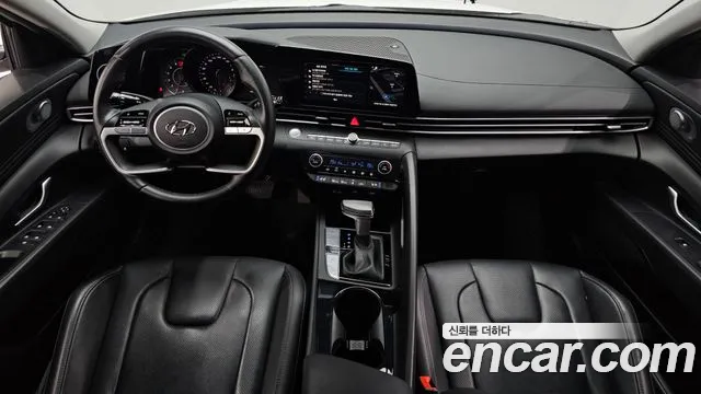 Hyundai Elantra 2022 thumb 2