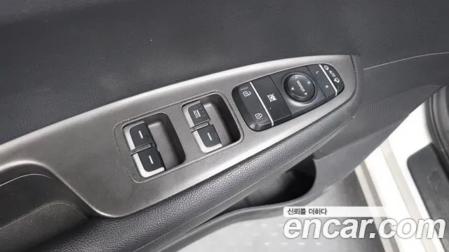 Kia K5 2016 thumb 3