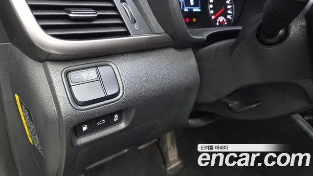 Kia K5 2016 thumb 10