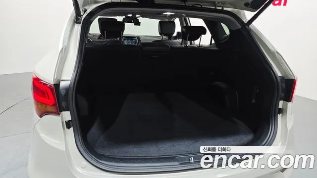 Hyundai Santafe 2016 thumb 2