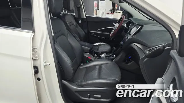 Hyundai Santafe 2016 thumb 4