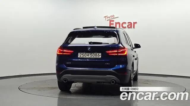 BMW X1 2018 thumb 4