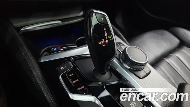 BMW 5 серии 2017 thumb 2