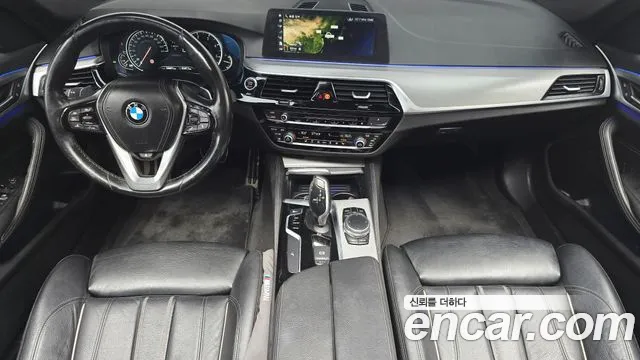 BMW 5 серии 2017 thumb 4