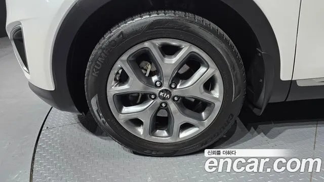 Kia Sorento 2015 thumb 4