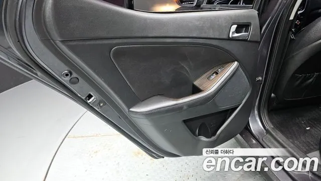 Kia K5 2015 thumb 7