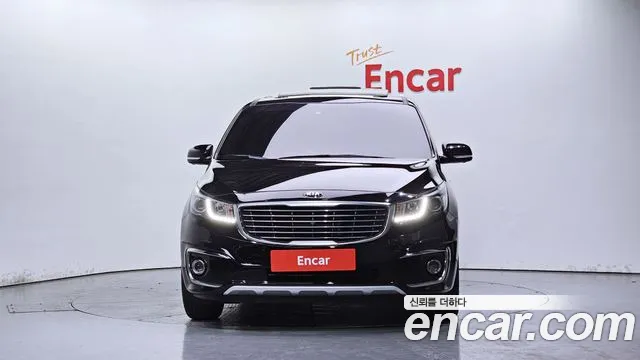 Kia Carnival 2017 thumb 4