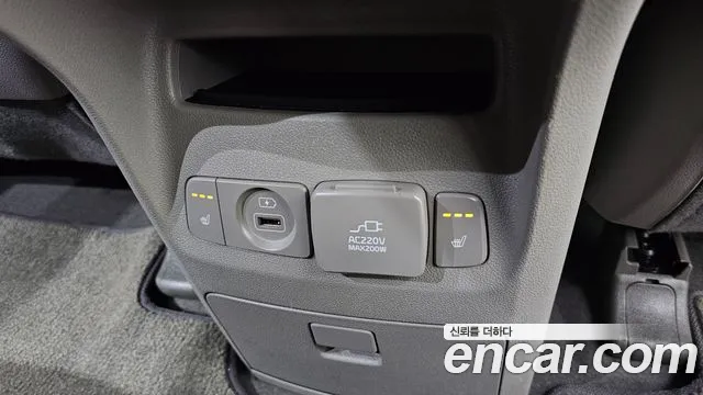 Kia Carnival 2017 thumb 8