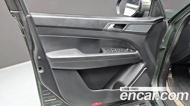 KGM Rexton 2023 thumb 5