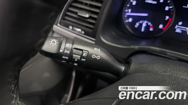 Hyundai Avante 2016 thumb 10
