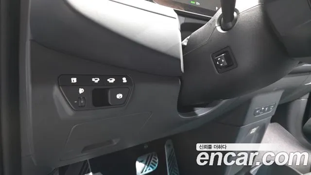 Kia EV9 2023 thumb 10