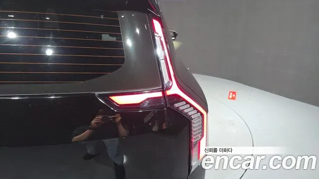Kia EV9 2023 thumb 4