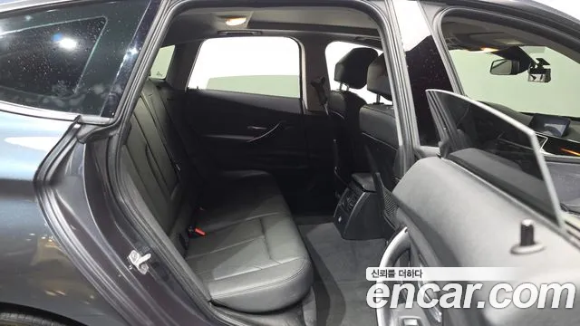BMW 3 серии Gran Turismo 2019 thumb 10