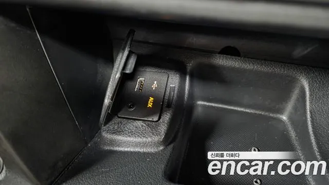 KGM Korando 2017 thumb 4