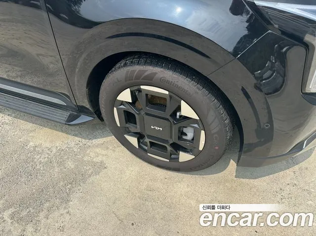 Kia Carnival 2023 thumb 5