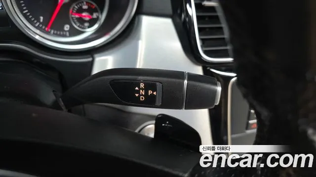 Mercedes-Benz GLE-Класс 2018 thumb 12