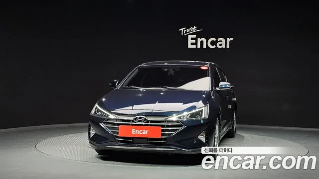Hyundai Elantra 2019 thumb 3