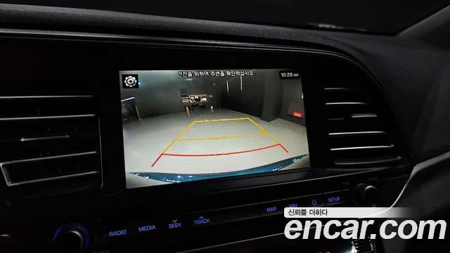 Hyundai Elantra 2019 thumb 10
