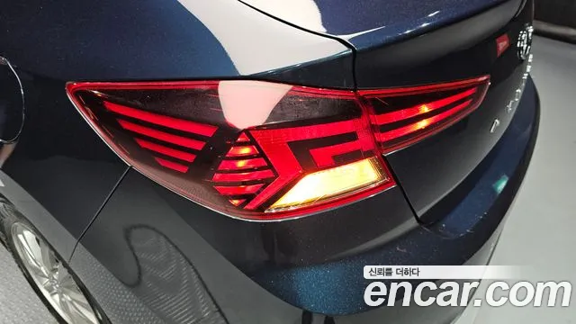Hyundai Elantra 2019 thumb 5