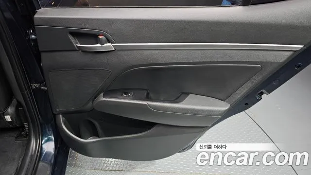 Hyundai Elantra 2019 thumb 8