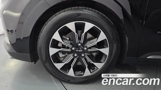 Kia Carnival 2022 thumb 9