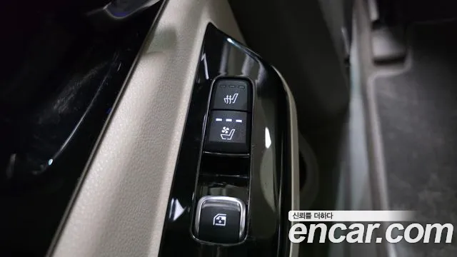 Kia Carnival 2022 thumb 5