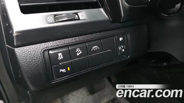 KGM Rexton Sports 2022 thumb 10