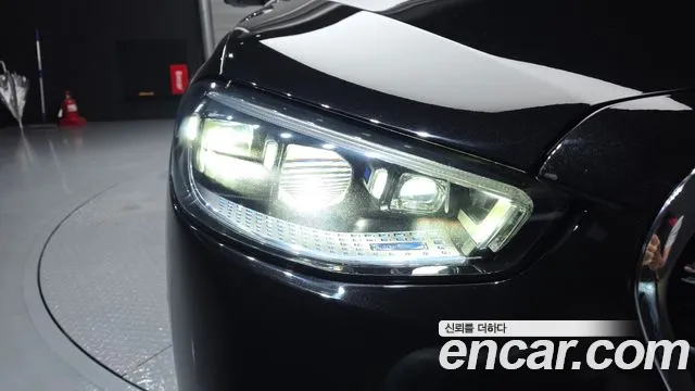 Mercedes-Benz S-Class 2022 thumb 10