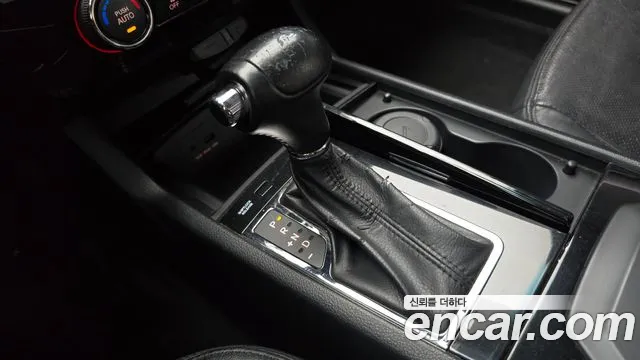 Kia K7 2010 thumb 5