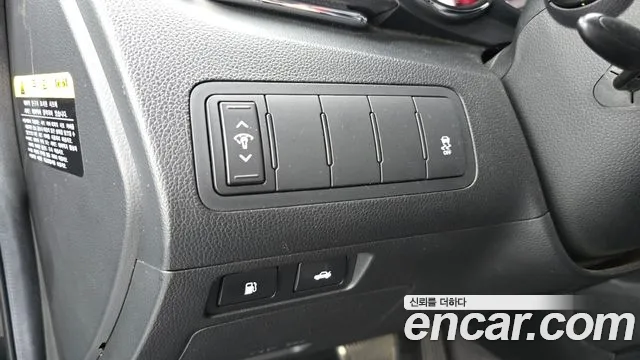Kia K7 2010 thumb 6