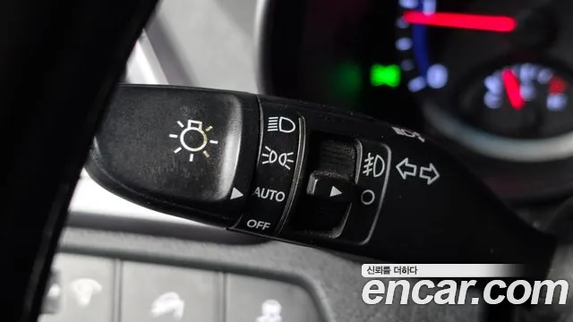 Hyundai DM 2013 thumb 4