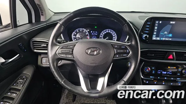 Hyundai Santa Fe 2019 thumb 10
