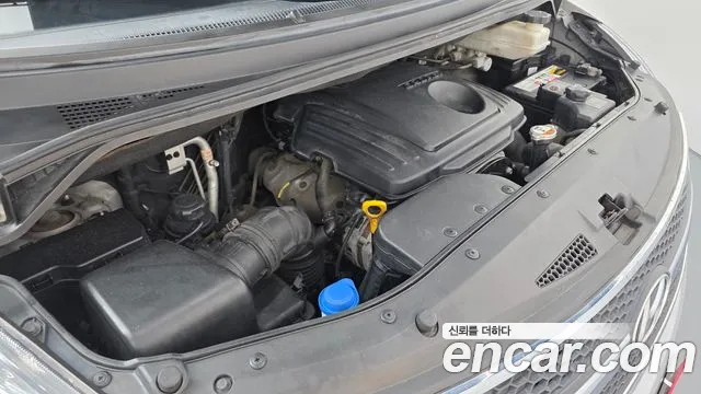 Hyundai Staria 2014 thumb 3