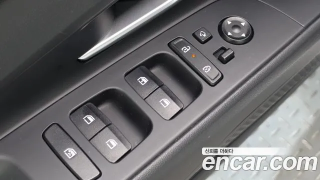 Hyundai Elantra 2023 thumb 10