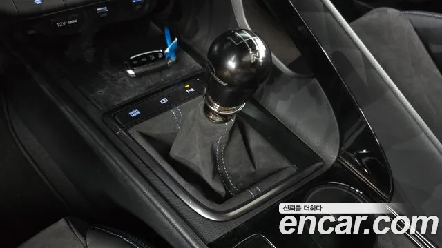 Hyundai Elantra 2022 thumb 3