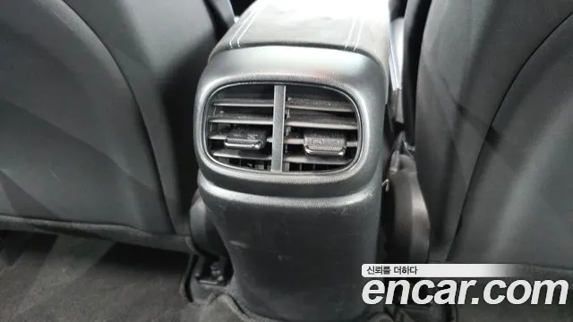 Hyundai Elantra 2022 thumb 9