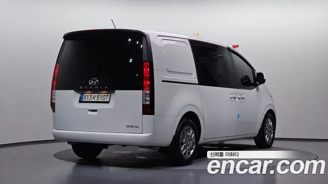 Hyundai Staria 2022 thumb 6