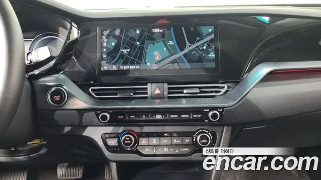 Kia Niro Plus 2023 thumb 10