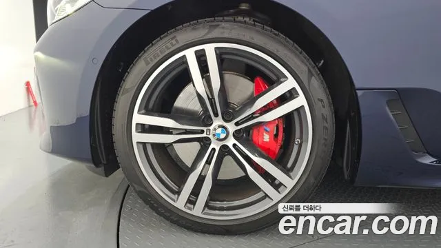 BMW 6 серии Gran Turismo 2024 thumb 6