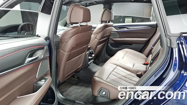 BMW 6 серии Gran Turismo 2024 thumb 4