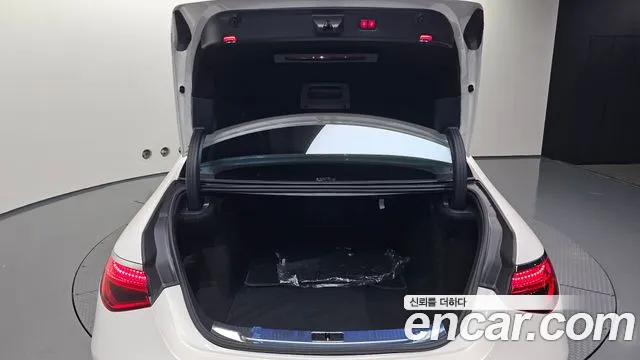 Mercedes-Benz S-Class 2021 thumb 8