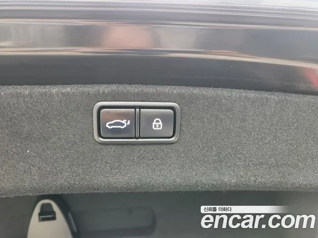 Hyundai Genesis 2014 thumb 6