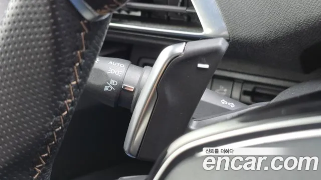 Peugeot 5008 2021 thumb 12